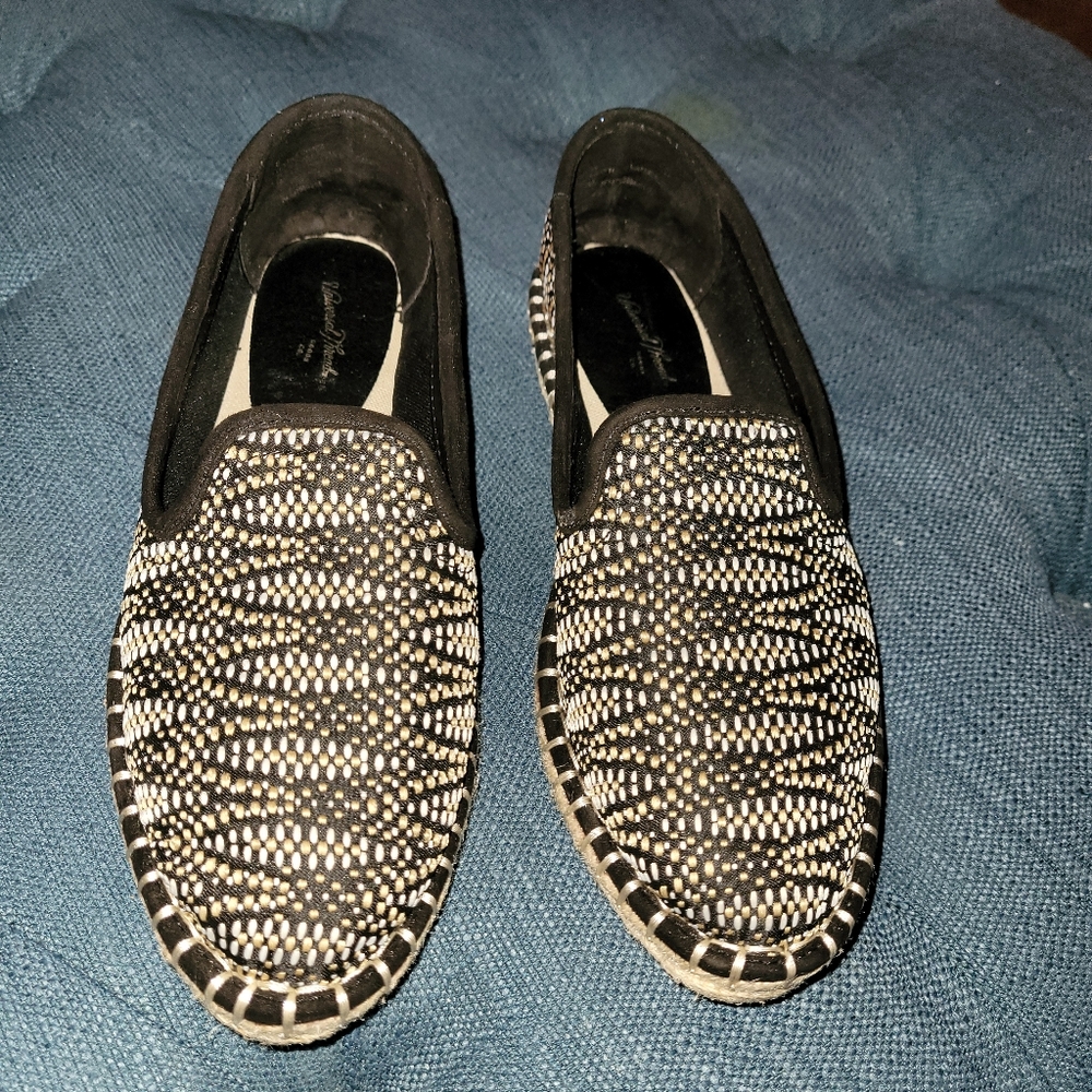 Universal Thread "Carly" Espadrille Flats Size 6